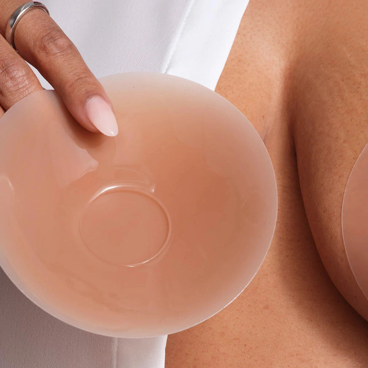 Pezoneras de Silicona con Adhesivo (menos en el pezón), Lavables y Reusables